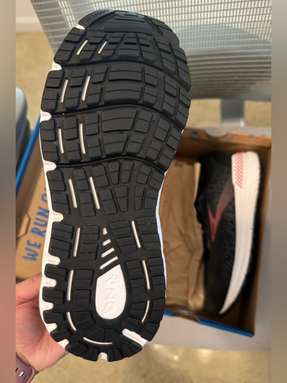Brooks Addiction GTS 15 Size 10.5 WIDE - Picture 3 of 5